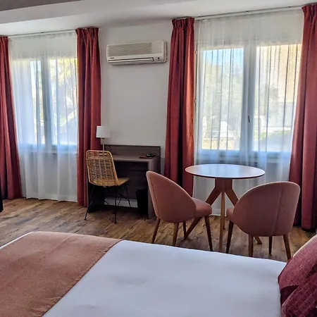 Maison Des Croisades Hotel 3*