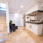 Hotell La Maison Des Croisades - Au Pied Des Remparts