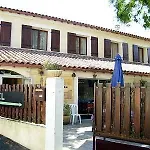 La Maison Des Croisades - Au Pied Des Remparts 3*