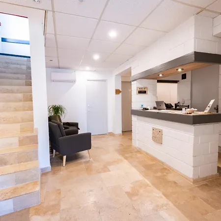 Hotell La Maison Des Croisades - Au Pied Des Remparts