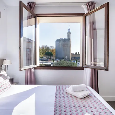Hotel La Maison Des Croisades - Au Pied Des Remparts