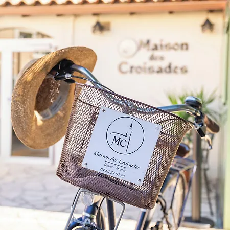 La Maison Des Croisades - Au Pied Des Remparts 3*