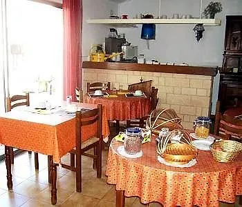 Hotell La Maison Des Croisades - Au Pied Des Remparts