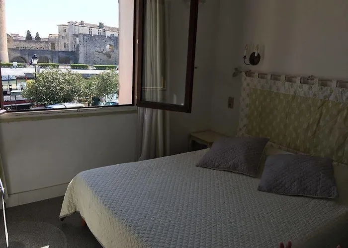 La Maison Des Croisades - Au Pied Des Remparts Aigues-Mortes